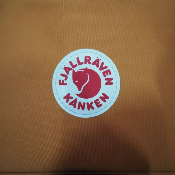 Fjallraven Kanken Travel Wallet "Spicy Orange" NWOT - Picture 3 of 6